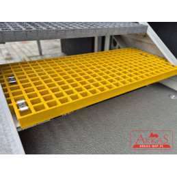 Stopień schodowy żółty z TWS oczko standardowe 38x38 mm